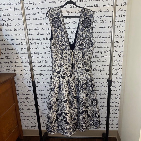 ANTHROPOLOGIE V-NECK DROP-WAIST MIDI DRESS - Picture 7 of 9